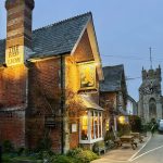 Bay Taxi Isle of Wight. 24 Hour Isle of Wight Taxi Service. Wheelchair Accessible and Pet Friendly